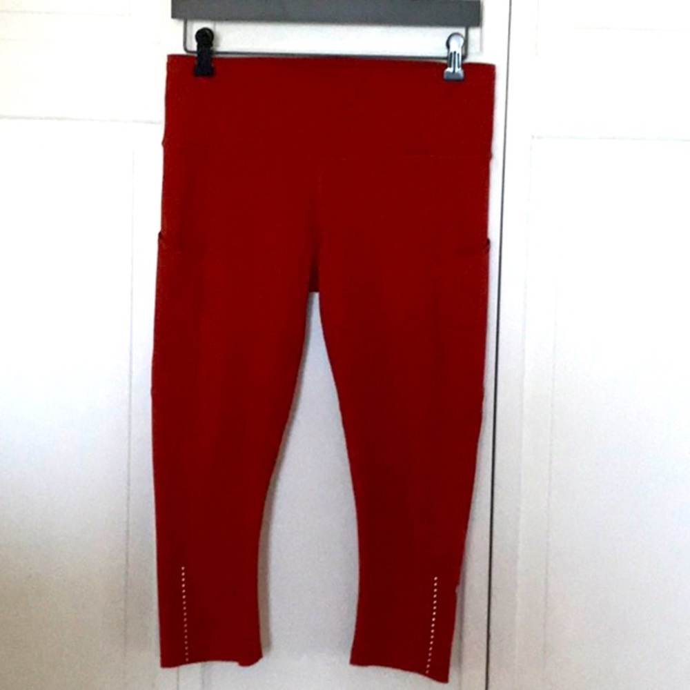 Lululemon Size 10 crop leggings